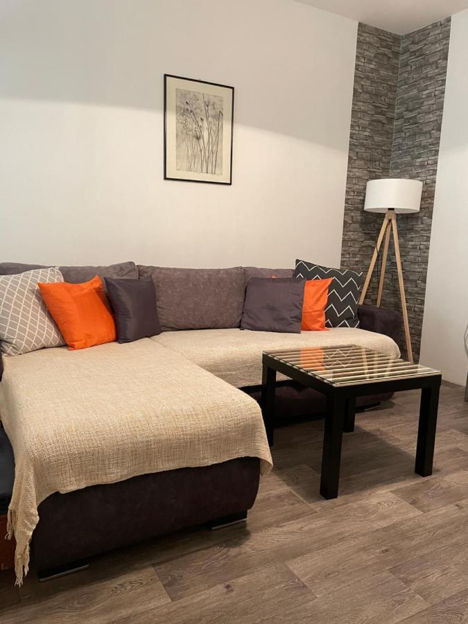 Apartman Lavanda Daire Novi Sad Dış mekan fotoğraf