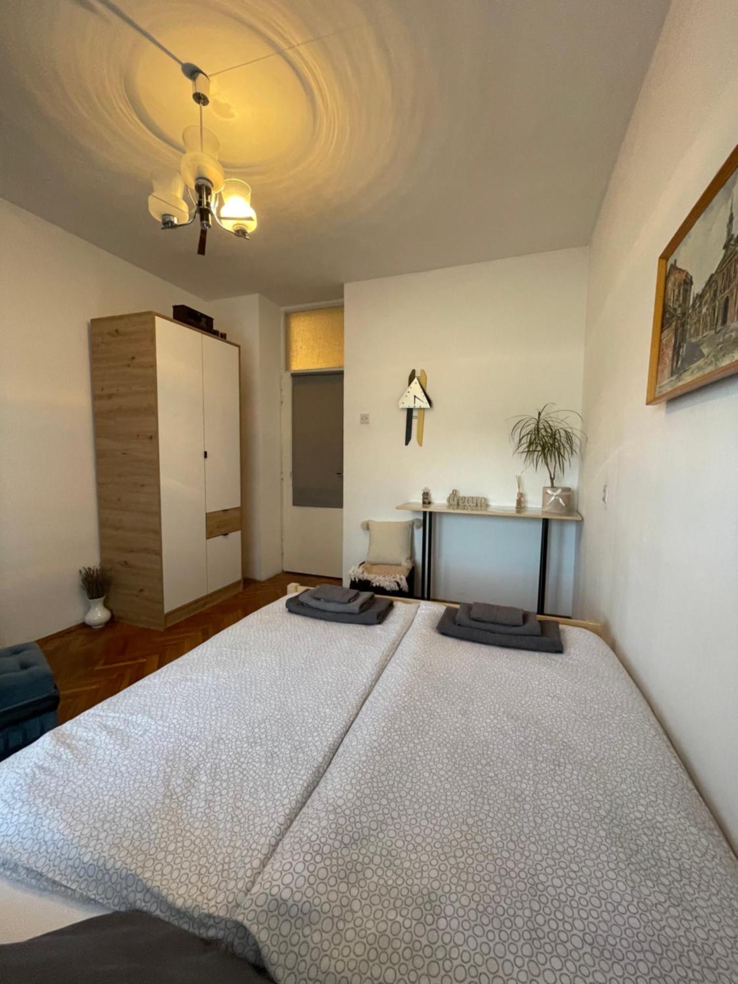 Apartman Lavanda Daire Novi Sad Dış mekan fotoğraf