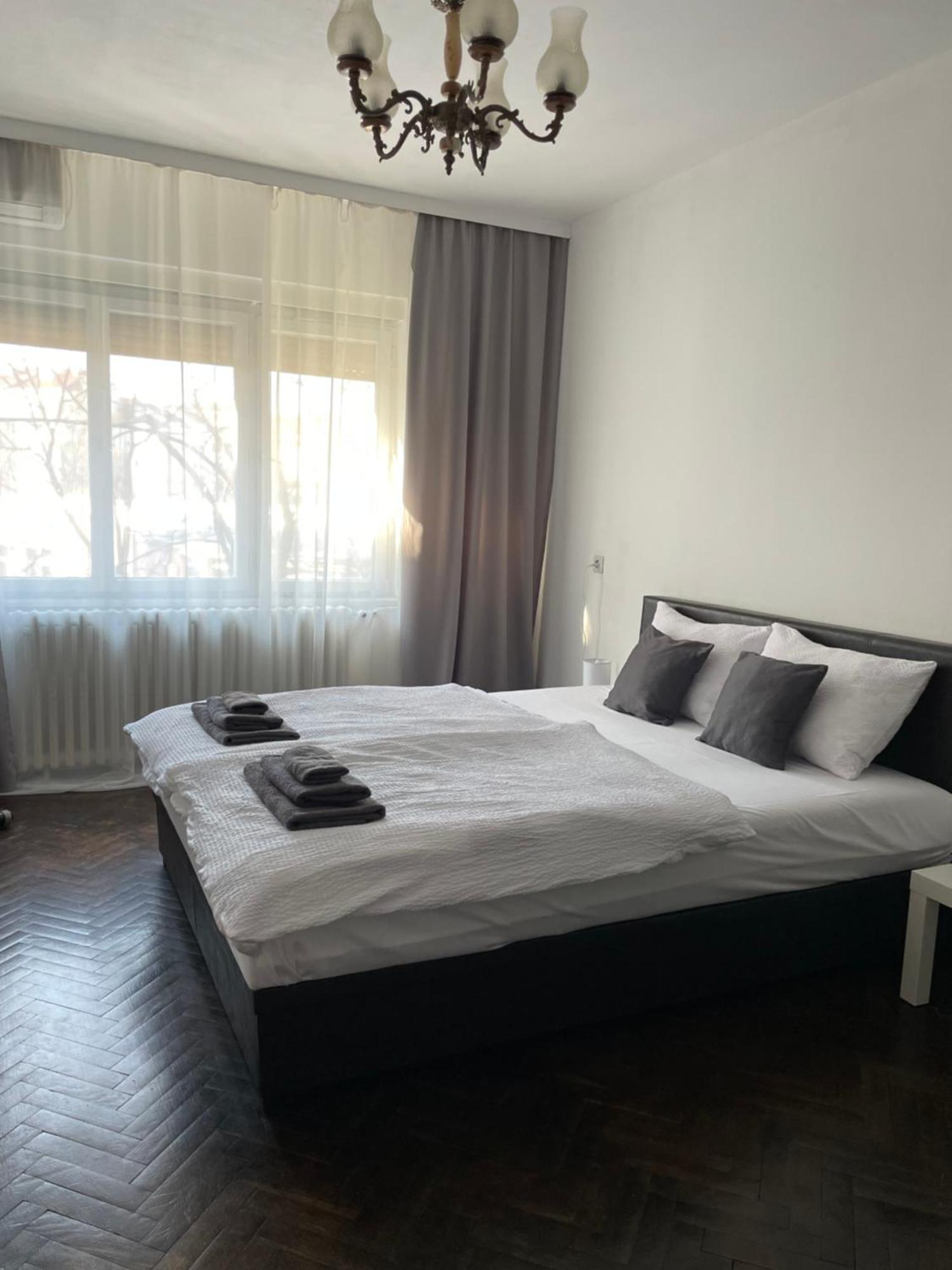 Apartman Lavanda Daire Novi Sad Dış mekan fotoğraf