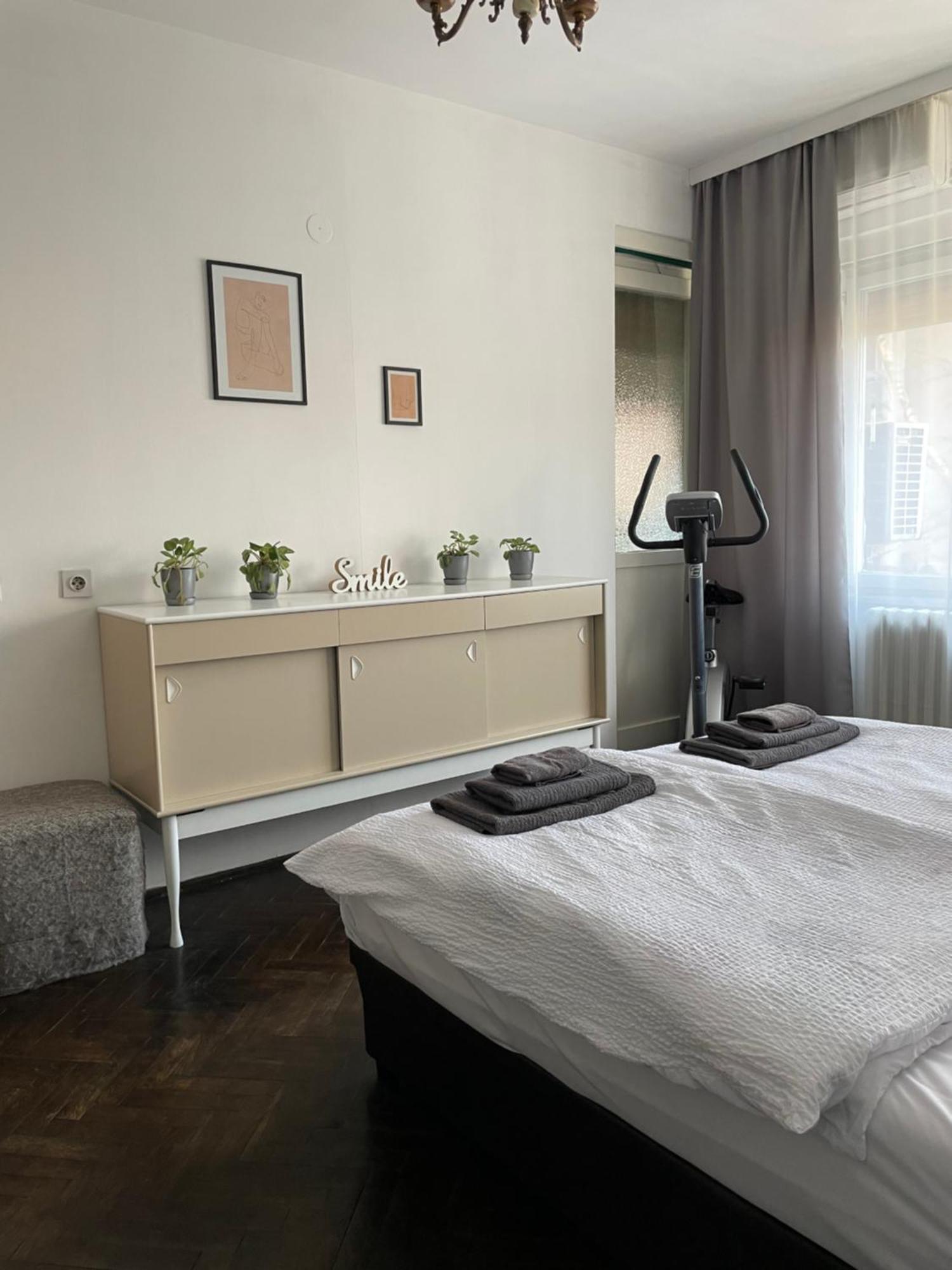 Apartman Lavanda Daire Novi Sad Dış mekan fotoğraf